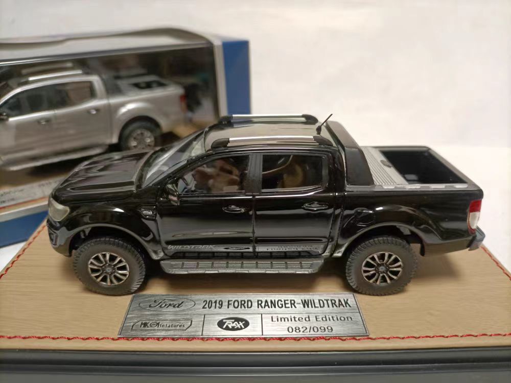 RRL FORD トラック模型 Amazon.com: 2001 F-150 XLT Flareside Supercab Off-Road