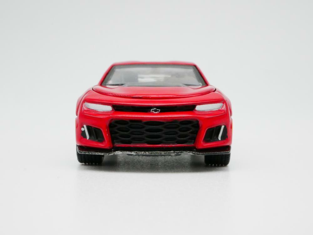 オートワールド　2018　シボレー　カマロ　ZL1　1/64　赤 2018 Chevy Camaro ZL1, Red Hot - Auto World AWSP059/24B - 1
