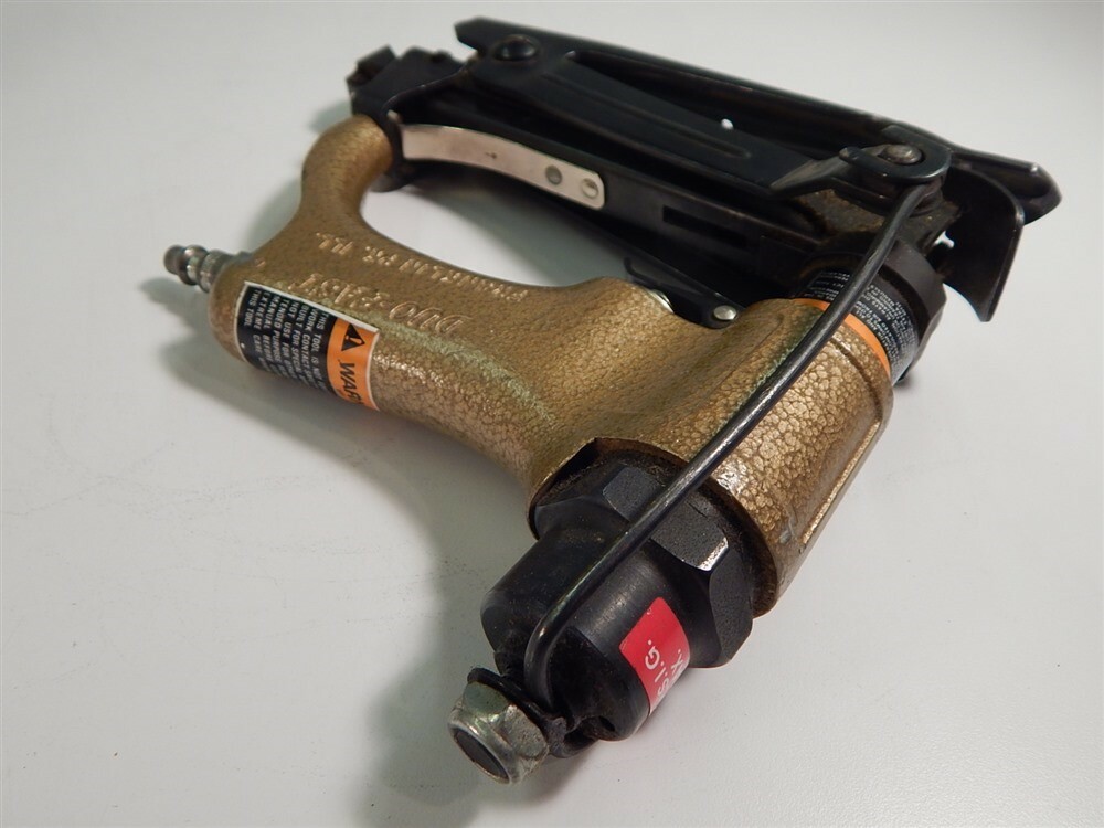 DUO-FAST MODEL DWP1018 Carton Closure Pneumatic Stapler