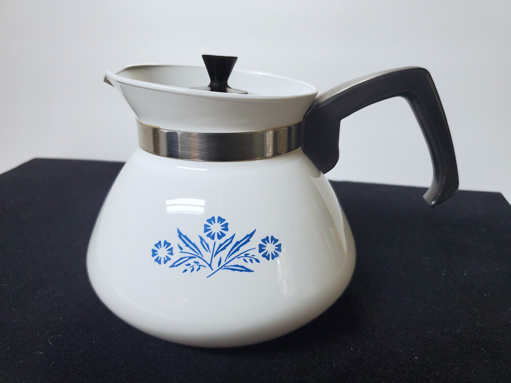 Vintage CORNING WARE Tea Pot Kettle 6 Cup Blue Cornflower Stove Black Lid Coffee