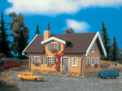 Z Scale Buildings - 49570 - Z Country house - kit