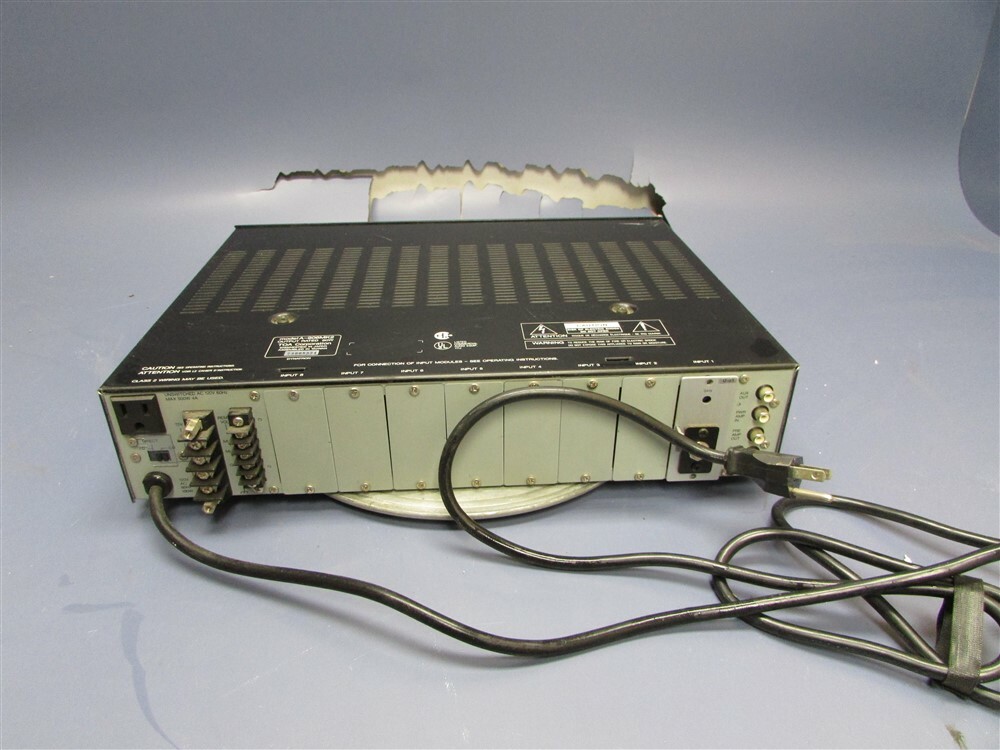 Used TOA 900 Series II Amplifier A-906MK2
