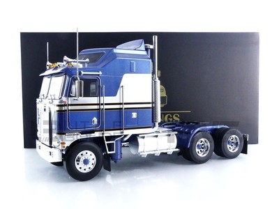 ROAD KINGS 1/18 - KENWORTH K100 AERODYNE - 1976 RK180144BL
