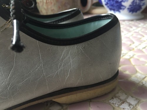 Cute Vintage 1960s Bowling Women’s  Blue & Black Shoes Size 7