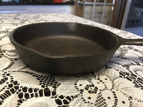 Wagner Ware Cast Iron #3 Skillet