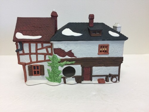 Dickens' Village Series The Old Curiosity Shop in box - Dept 56 #5905-6. A1