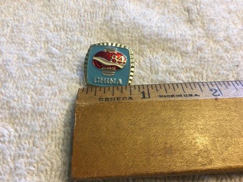 CHINESE Writing On Back China Hit Air Balloon ‘84 SOUVENIR LAPEL HAT BAG PIN