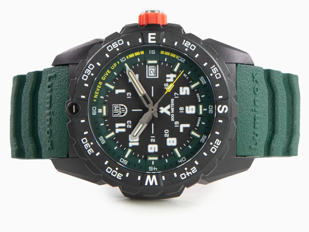 Pre-owned Luminox Xb.3735 Bear Grylls Survival Sapphire Crystal Men's Watch Green Strap