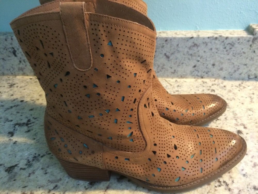 Geometric Boots for Women