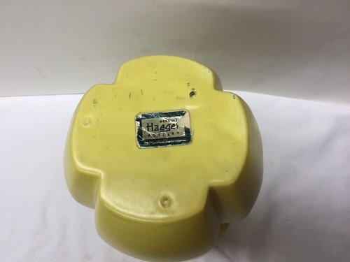 VINTAGE YELLOW HAEGER VASE - DOUBLE HANDLES - 9