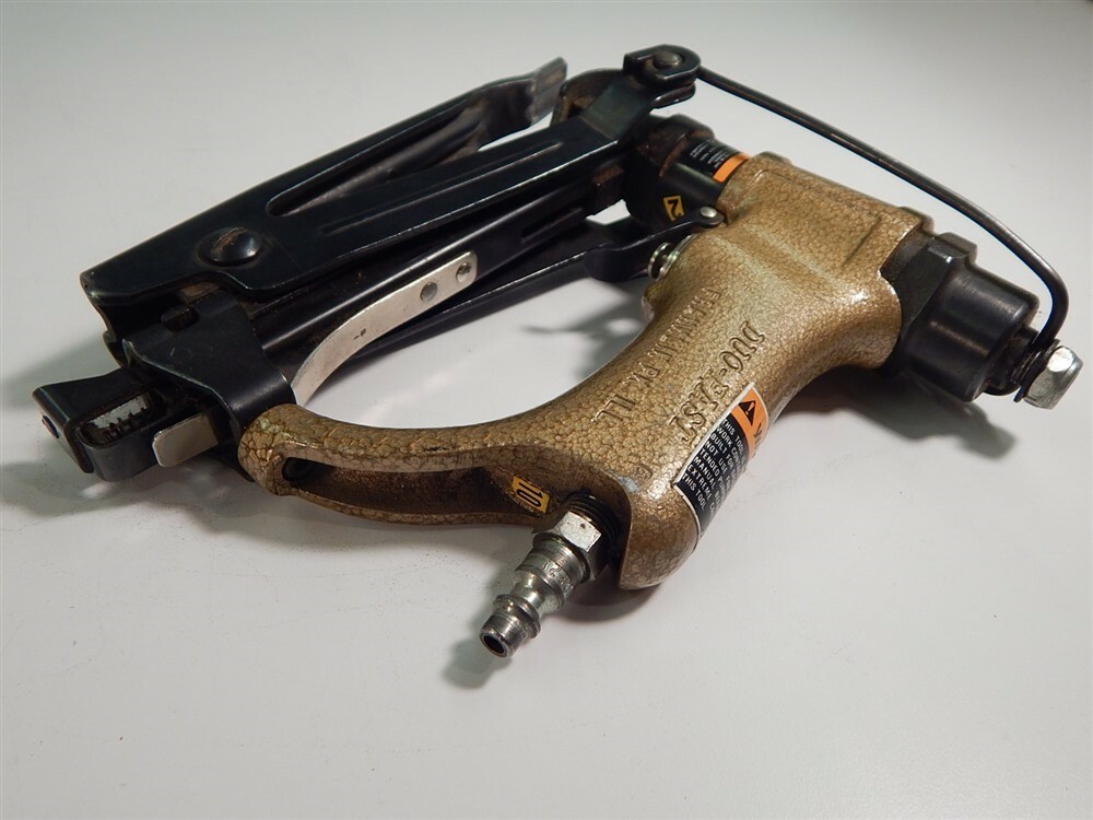 DUO-FAST MODEL DWP1018 Carton Closure Pneumatic Stapler