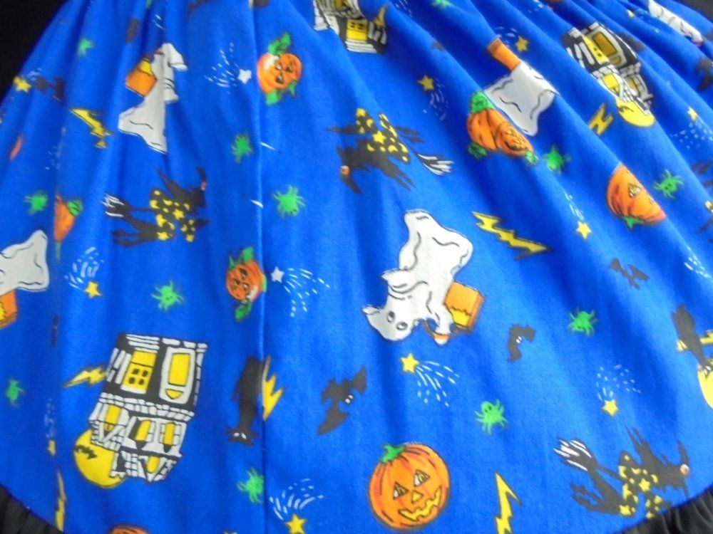 Ladies square dance outfit skirt blouse Halloween  print see measurements