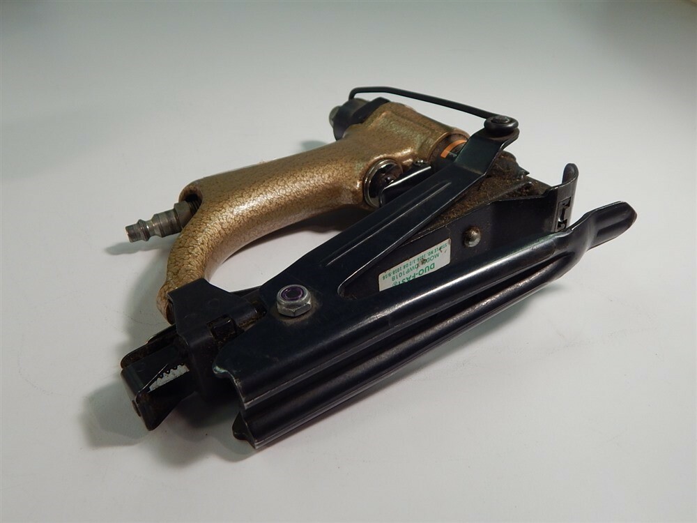 DUO-FAST MODEL DWP1018 Carton Closure Pneumatic Stapler