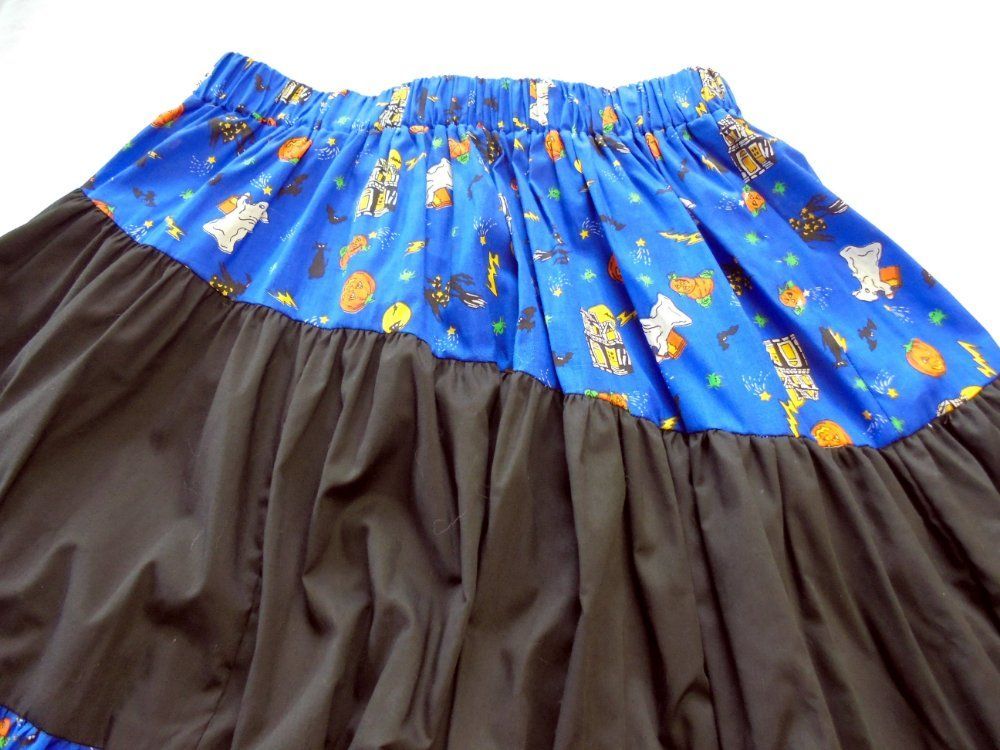 Ladies square dance outfit skirt blouse Halloween  print see measurements