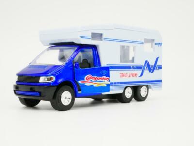6-WHEEL BLUE SUMMER CAMPER VAN5.5