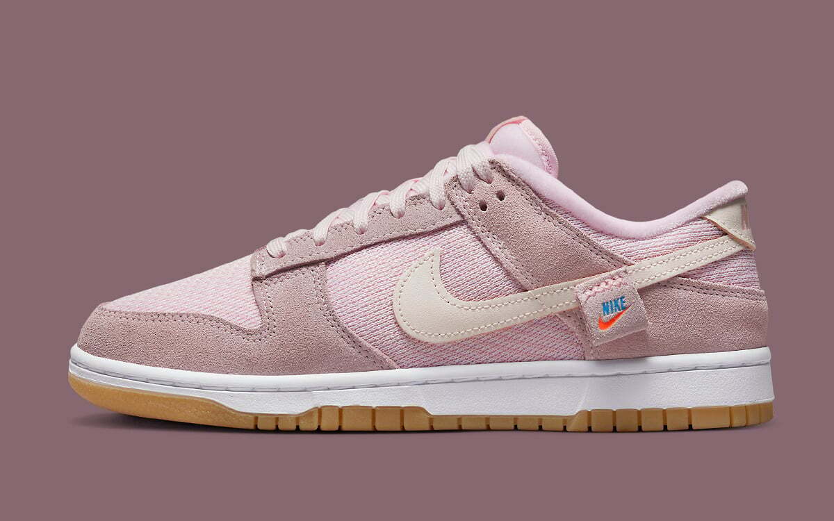 

Женские кроссовки Nike WMNS Dunk Low Teddy Bear Light Soft Pink DZ5318-640 US5-12, Розовый, Nike Dunk Low