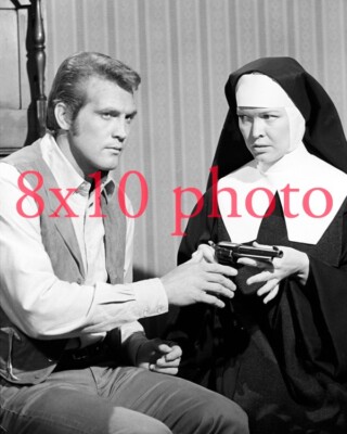 THE BIG VALLEY #138,LEE MAJORS,ELLEN BURSTYN,8X10 PHOTO