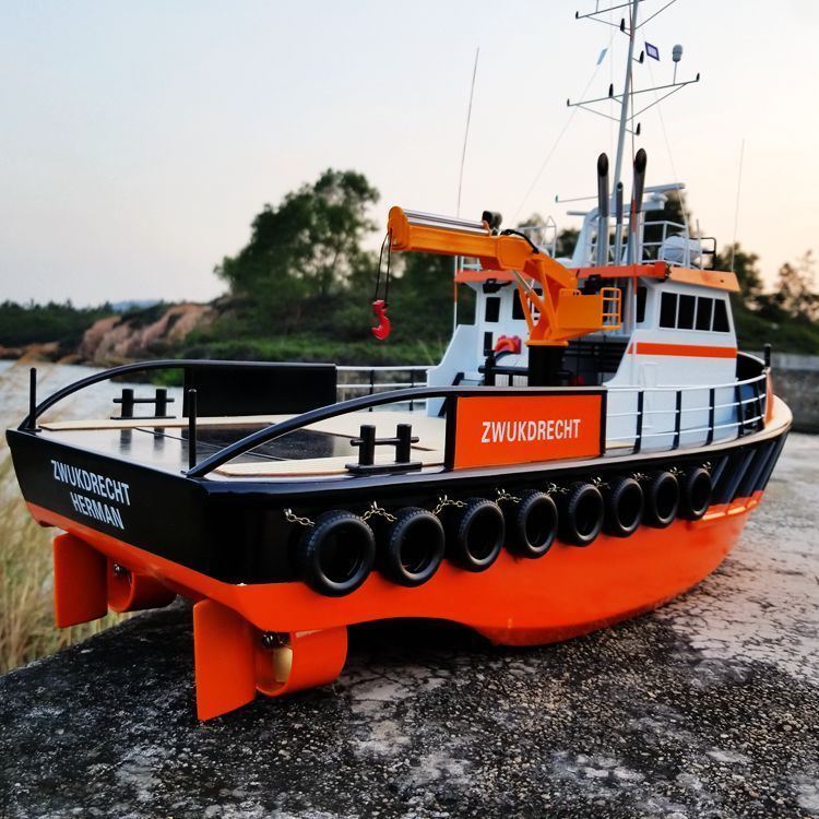 Shoalbuster Multifunctional TUG BOAT 1:36 650 MM 25