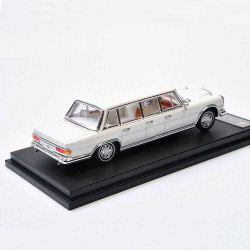 4R-541 YUANLI 1/64 メルセデスベンツ Pullman W100 4R-541 YUANLI 1/64 メルセデスベンツ Pullman W100