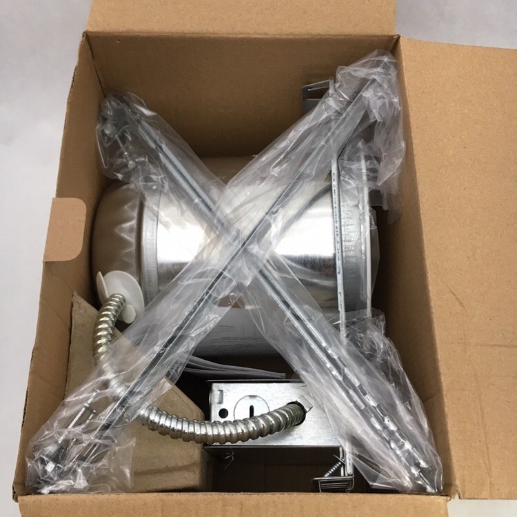 Maxlite 71783 RF614ICAT50W NIB 120-277 14W 1000 Lum 5000K New Work Can C7