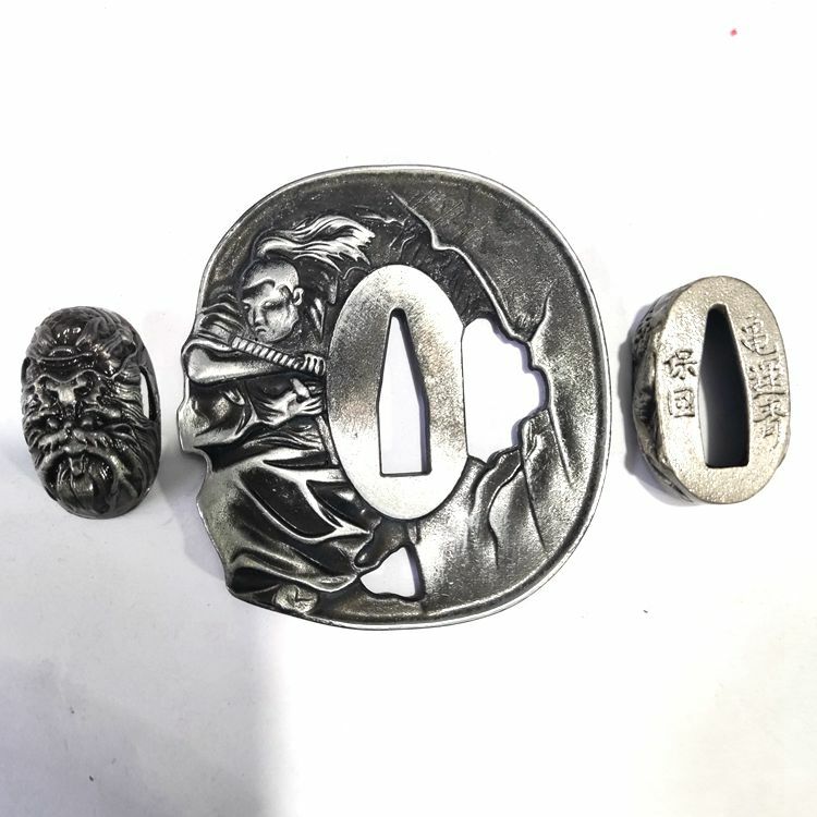 重めの鍔 Heavy tsuba for training 377g Thick Polished Leather Tsuba (Shinai)