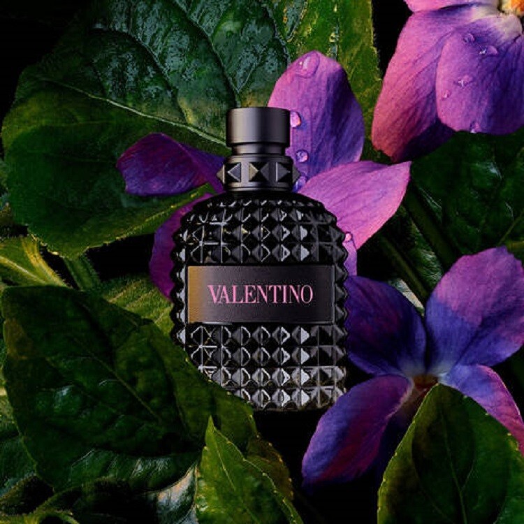 香水(男性用) VALENTINO UOMO BORN IN ROMA 100ml SHOP UOMO BORN IN ROMA EAU DE TOILETTE | Valentino Beauty