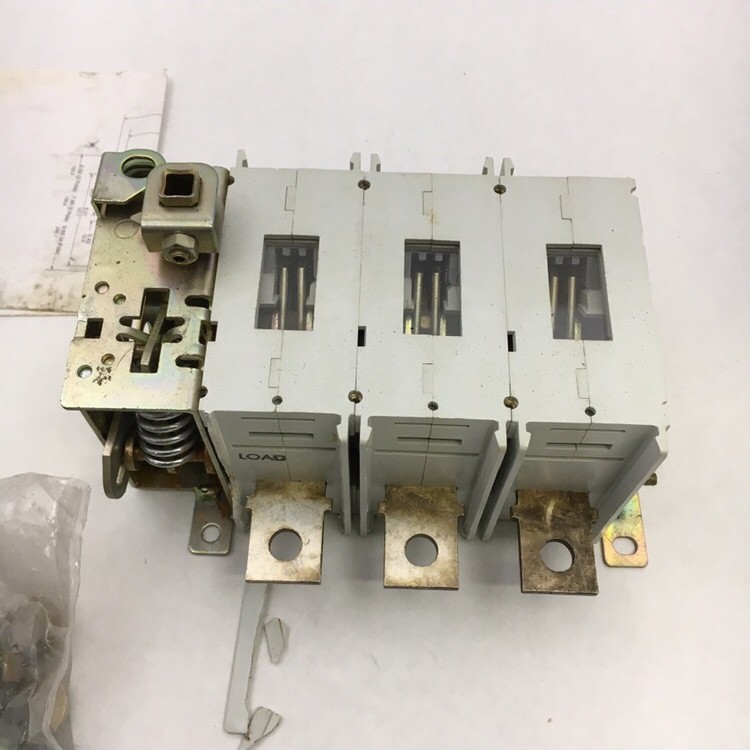 Cutler Hammer NIB C362N175 3P Non Fusible 175A 600V Switch Small Chip A71