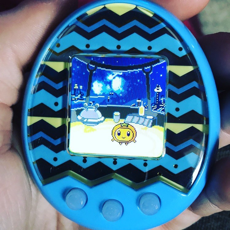 Tamagotchi m!x Spacy m!x ver. ブルー Amazon | Tamagotchi m!x (たまごっちみくす) Spacy m!x ver