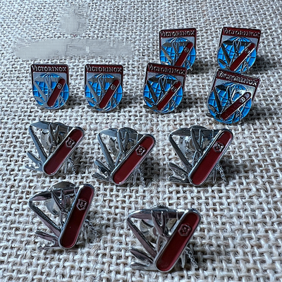 SWISS ARMY VICTORINOX EMBLEM RED BLACK PIN ACCESSORIES Out of