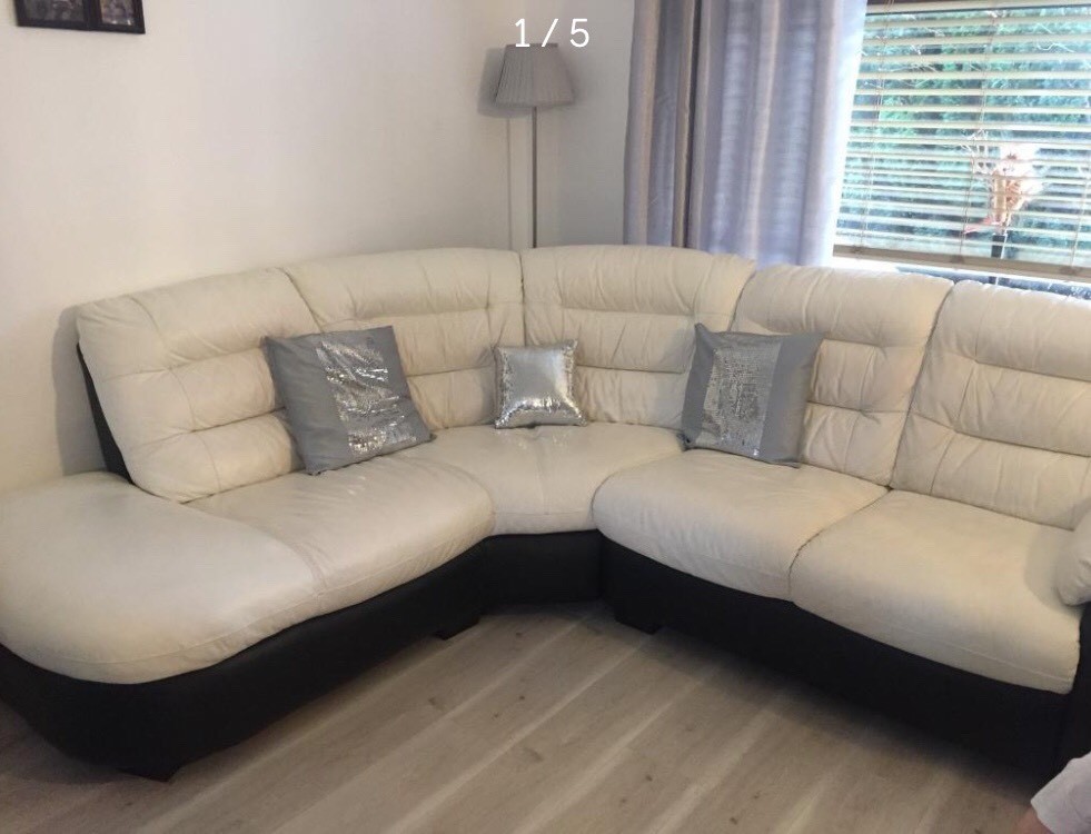 White leather corner couch DFS sofa in Motherwell, North Lanarkshire