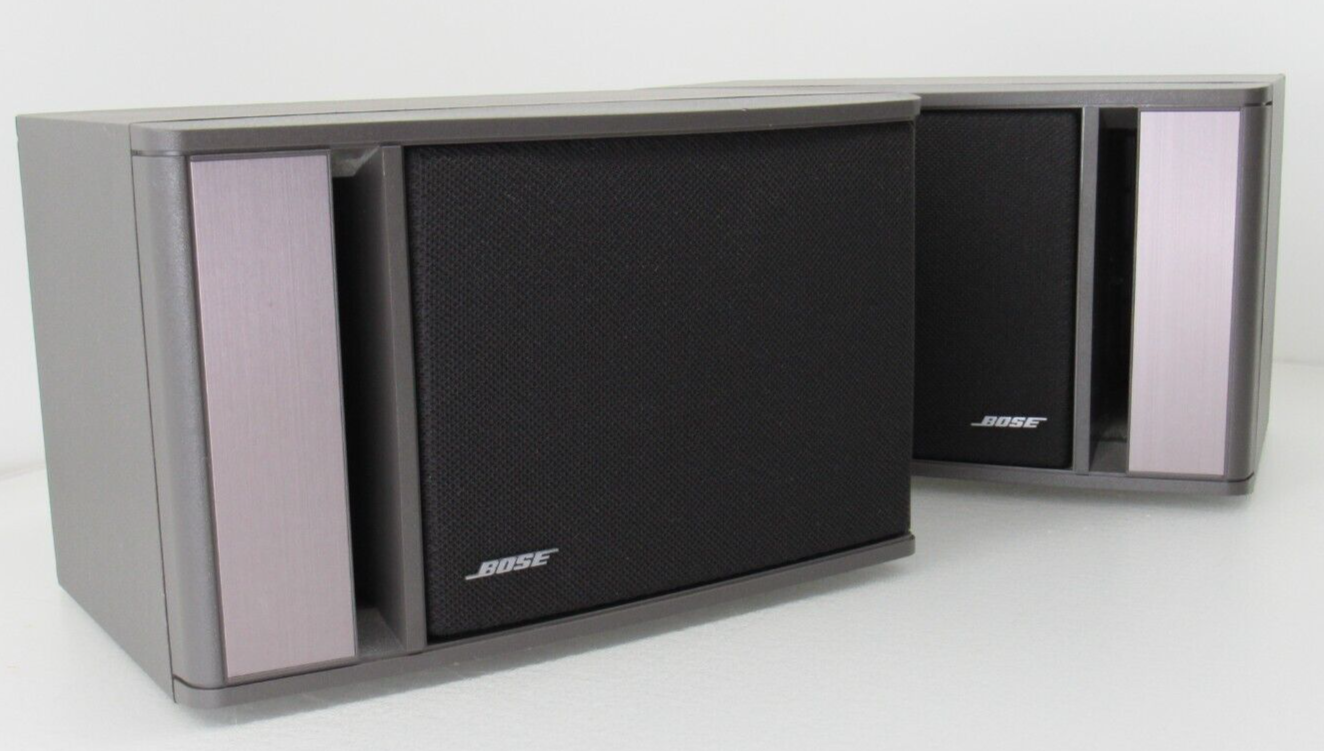 エレガントなデザイン　BOSE　141 シリアル同番左右ペア エレガントなデザイン BOSE 141 シリアル同番左右ペア