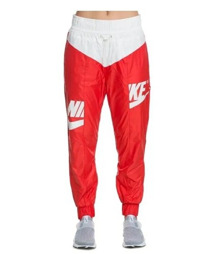 【超レアアイテム！】 NIKE sweat parker(red) ✨Nike Therma Fit, Red, Big Logo, Hoodie Pullover Sweatshirt