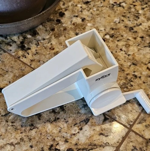 ZYLISS Switzerland Rotary Cheese Grater CH-3250 Nice! | eBay