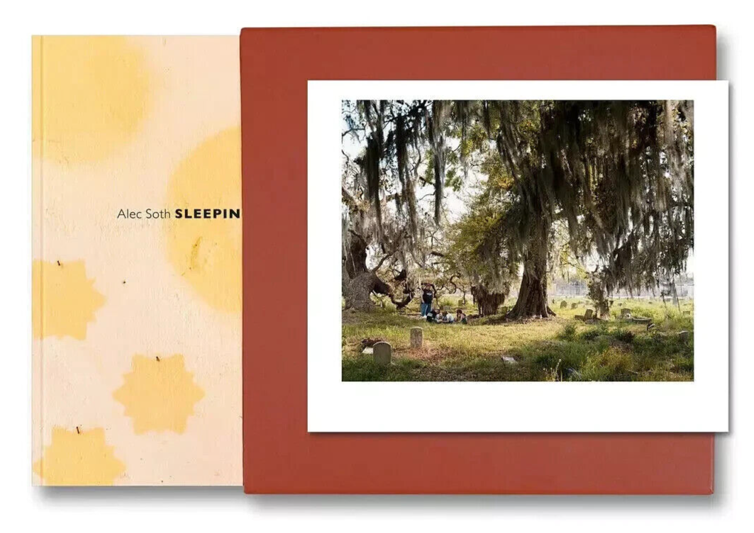 サイン 未開封 Alec Soth アレックソス Sleeping by the Sleeping by the Mississippi: Soth, Alec: 9781910164891