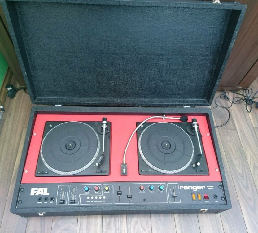 Vintage FAL RANGER mobile disco turntable with 2 Marquis David Hunt