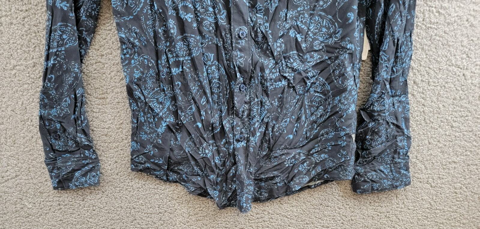 GUESS Paisley Print Long-Sleeve Shirt Men's S Black/Blue Button Front Closure - Picture 4 of 18