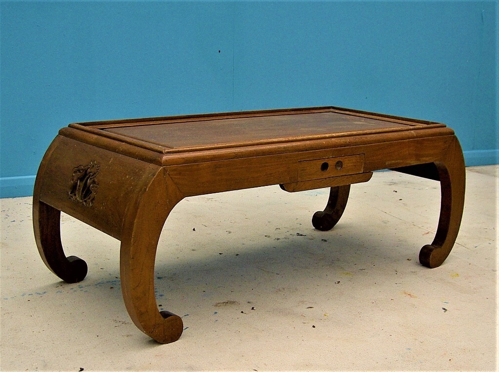 COFFEE TABLE VINTAGE SOLID WOOD SHABBY CHIC LOVELY CURVED LEGS WITH