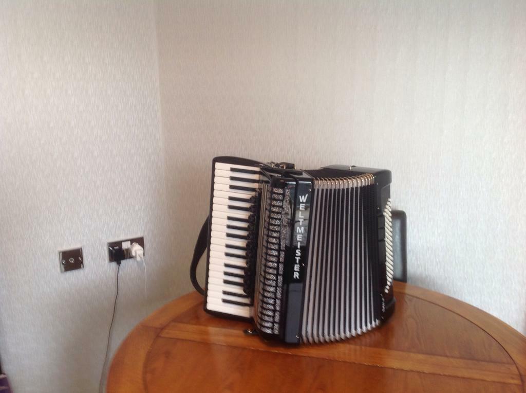 96 Bass Piano Accordion in Aberdeen Gumtree
