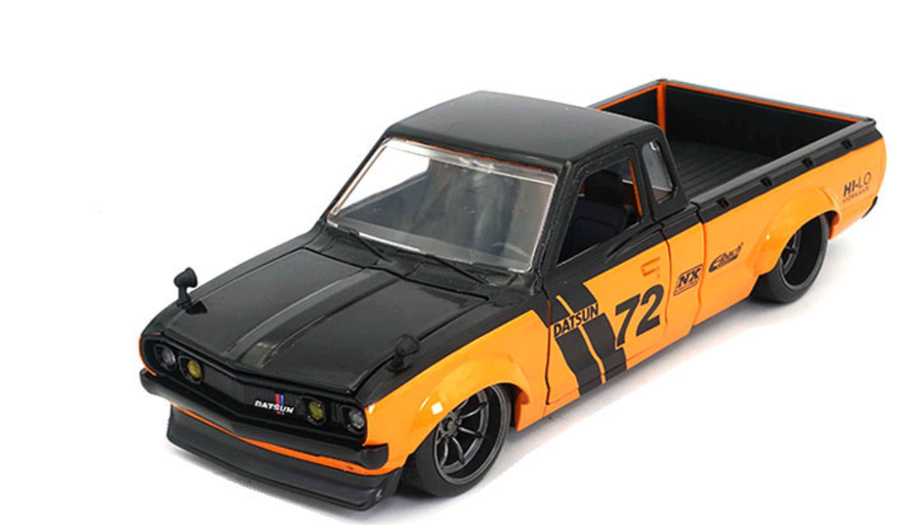1/24？　1972 DATSUN 620 PICKUP 1/24 Jada 1972 Datsun 620 Pickup #72 Custom Orange JDM