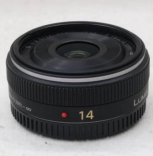 ★LUMIX G 14mm/F2.5 ASPH. H-H014 Amazon.com : Panasonic LUMIX G 14mm/F2.5 ASPH. Pancake Lens