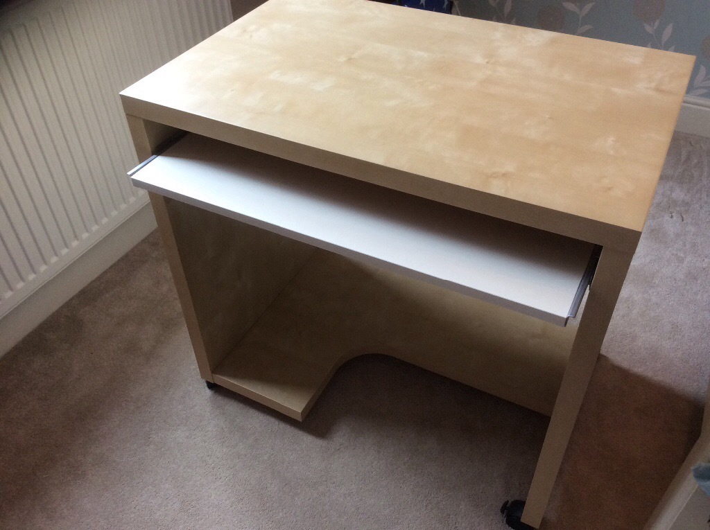 Ikea computer desk, maple effect, white pull out shelf for keyboard