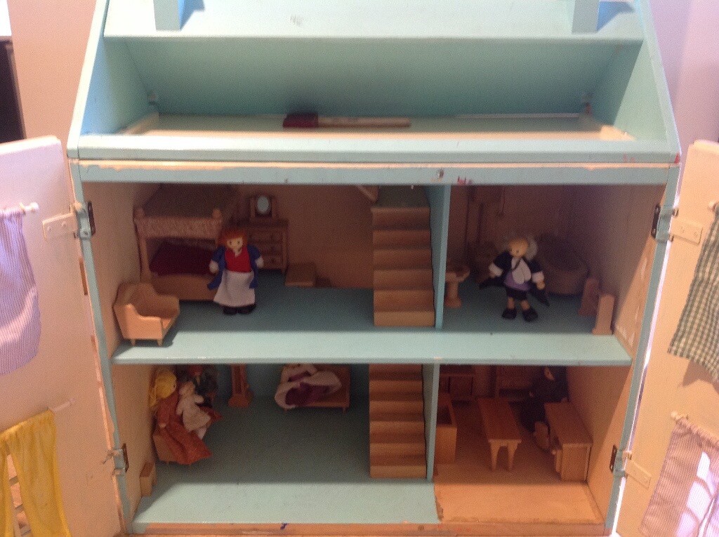 Old fashioned wooden dolls house in Ibstock, Leicestershire Gumtree