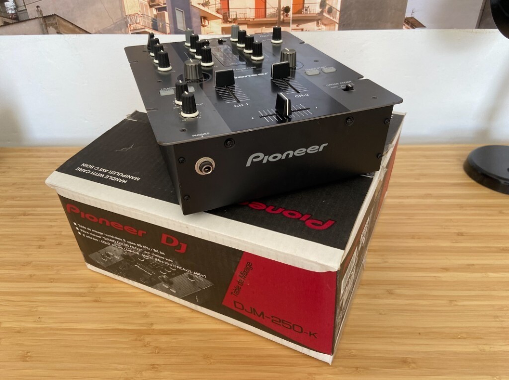 Pioneer DJM250 Mixer For Sale in Hackney, London Gumtree