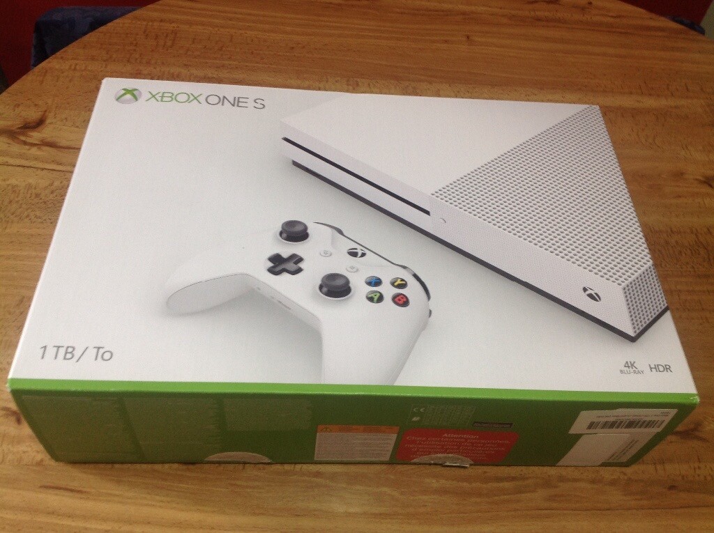 Xbox One S 1TB1000 GB, 1 Controller, 1 game, All Leads, Box, great