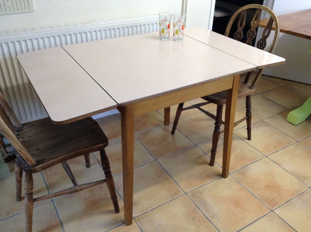1960s Formica kitchen table with folding flaps in Wantage