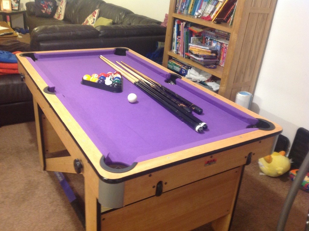 5 foot pool table room size