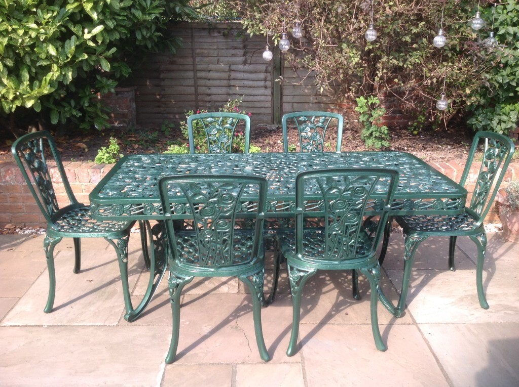 Extra large rose cast iron furniture set in BartonuponHumber