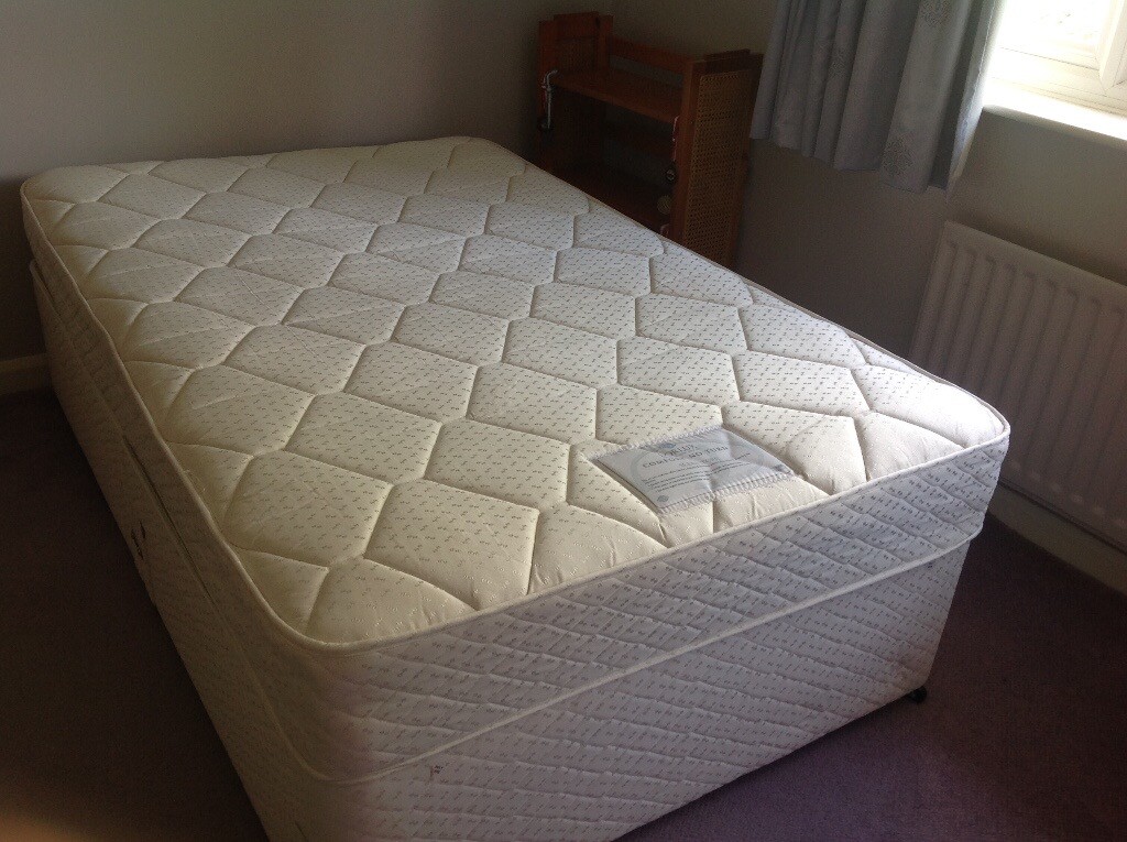 four foot beds with mattress