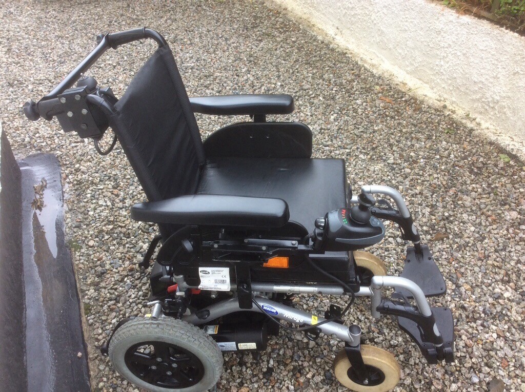 POWERCHAIR ELECTRIC WHEELCHAIR, DUAL CONTROLS IN VGC. in Barnstaple