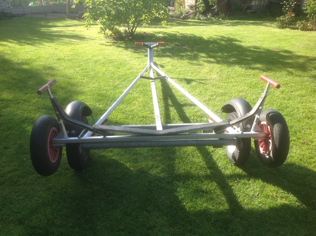Laser 1 dinghy (road trailer and launching trolley